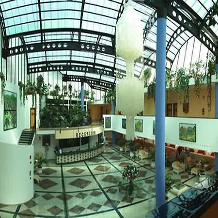 Club Drago Park מלון קוסטה קלמה