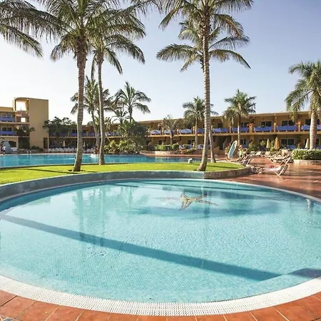 מלון Club Drago Park 4*