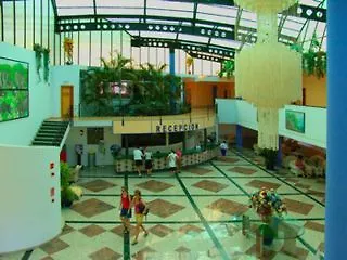Drago Park By Pierre & Hotel
